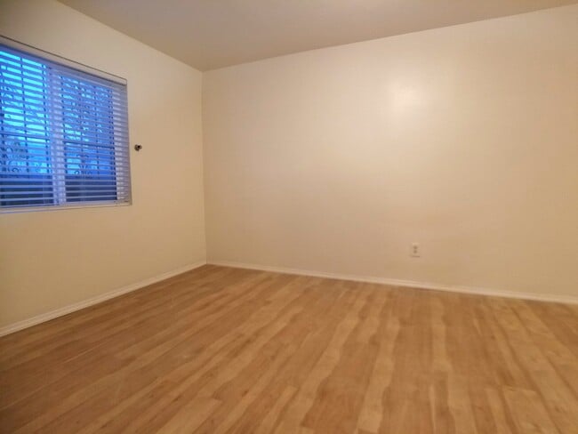 Photo - 1908 Lead Ave SE