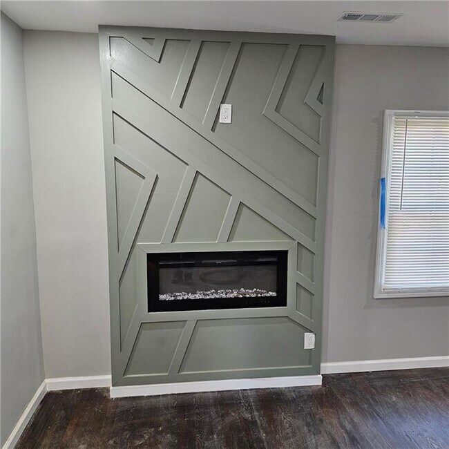 Building Photo - 1114 Oakland Dr SW Rental