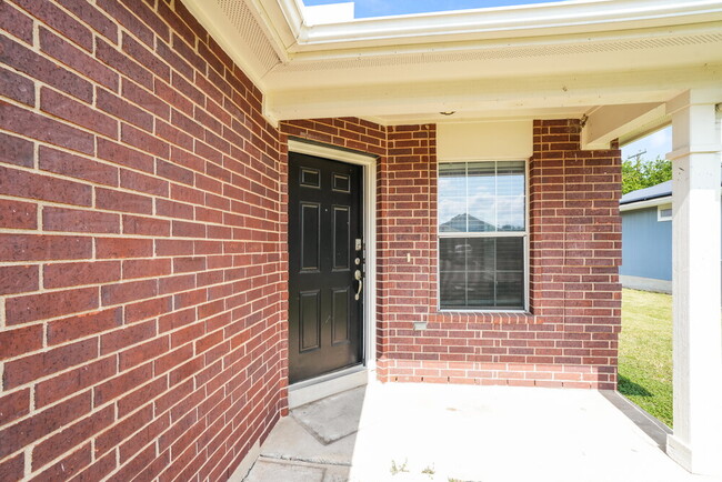 411 Saul St