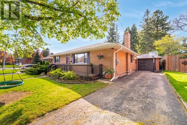 Photo - 4 Greenview St