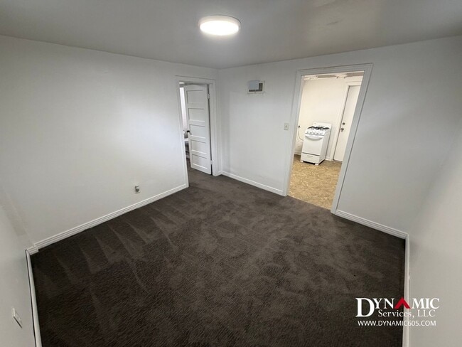 Photo - 516-518 W 16th St Unit Apt. 3