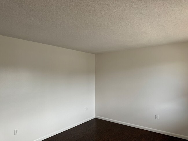 Photo - A wonderful Bellhaven townhouse!!!!