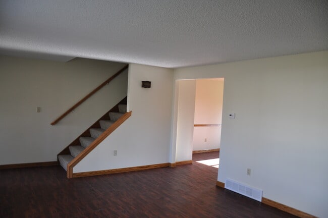 Photo - 6077 New Taylor Rd