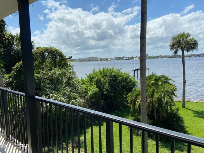 Photo - 2 bed condo overlooking the river