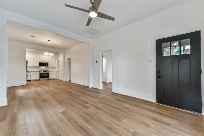 Photo - 1616 38th St