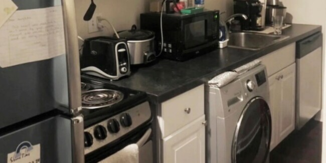 Photo - 3346 N Marshfield Ave Unidad 102