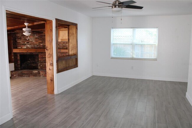 Photo - 10704 50th Ave N