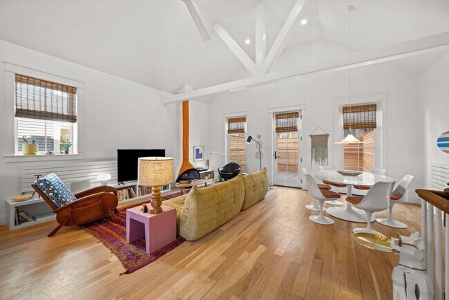 Photo - 22 Mitchell St