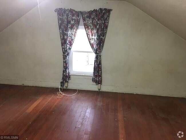 Building Photo - N36767 US-53 Rental