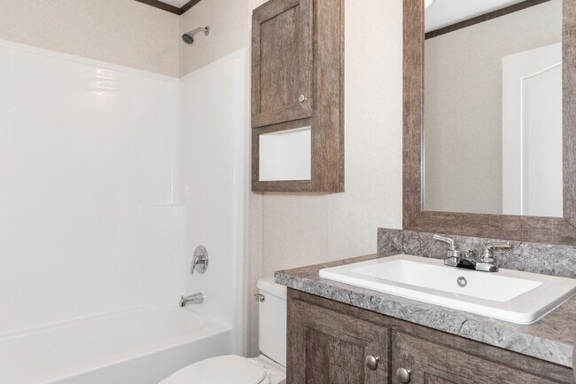 Photo - 333 E Lakewood Blvd