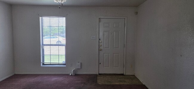 Photo - 1101 SHANA RAE Cir Unidad B