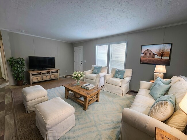 Building Photo - 3708 Cedar Loop