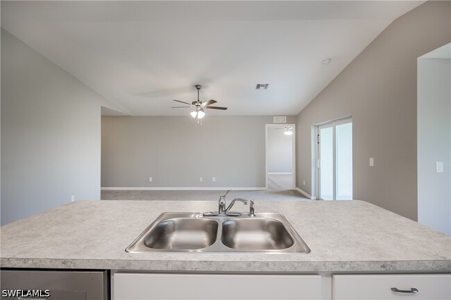 Photo - 2910 61st St W