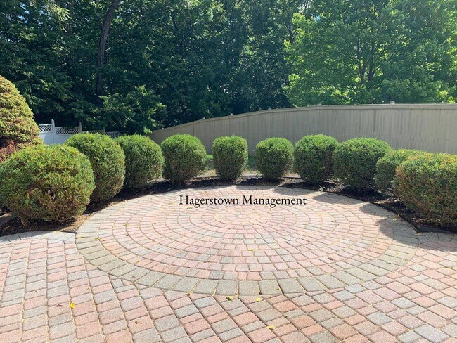 Photo - Luxury Home in Woodbridge