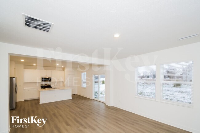 Photo - 812 Penrose Pl