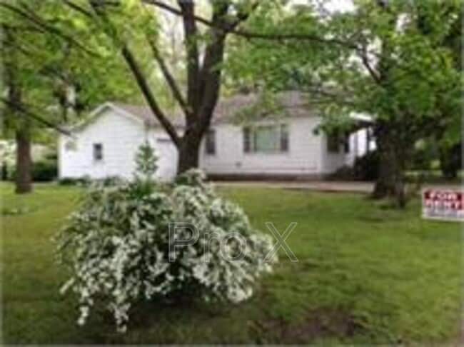 Building Photo - 403 E Jefferson St
