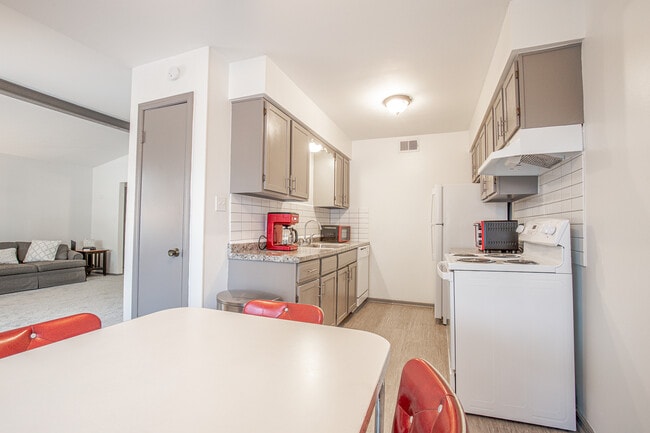 Photo - 6711 S Richmond Ave Unit Willow Creek 644