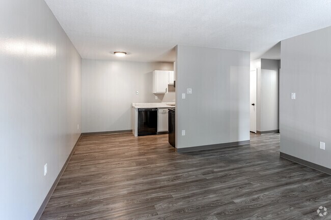 1BR, 1BA - 650SF - Living Room - Clear Brook Apartments
