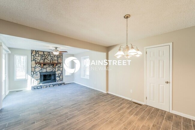 Photo - 3 Bedroom Pet-Friendly Home in Center Poin...