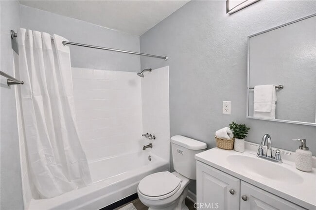 Photo - 815 N Rose Ave Unit K