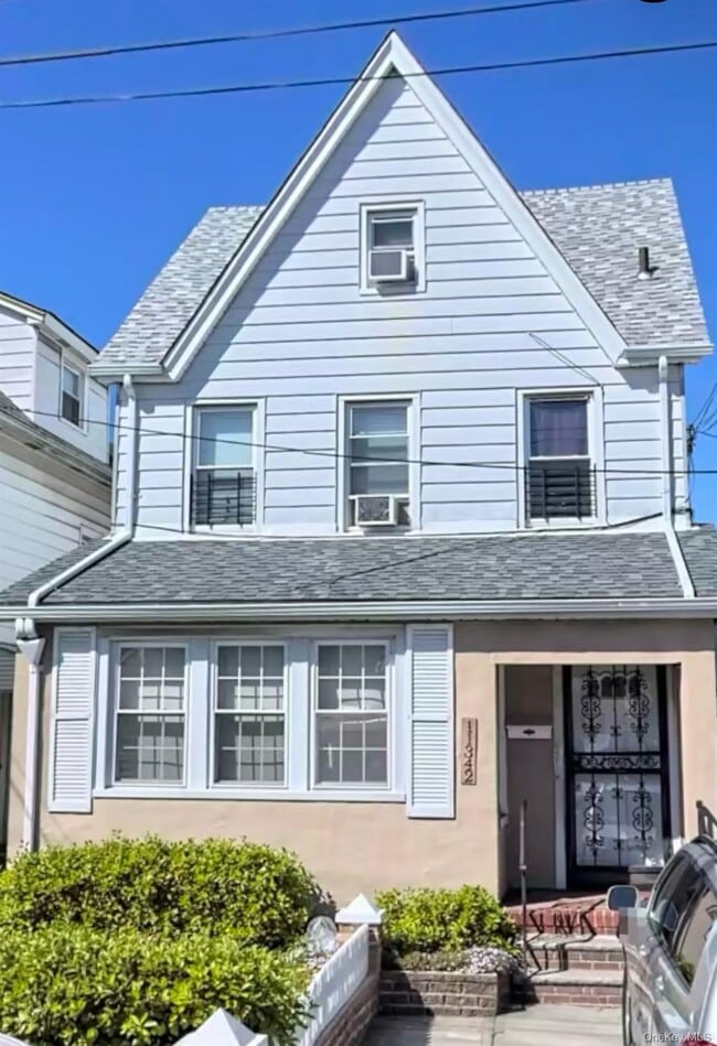 Building Photo - 113-42 208th St Rental