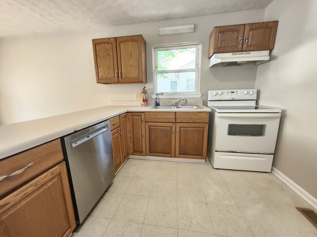 Kitchen - 355 10th St NW Unit 1