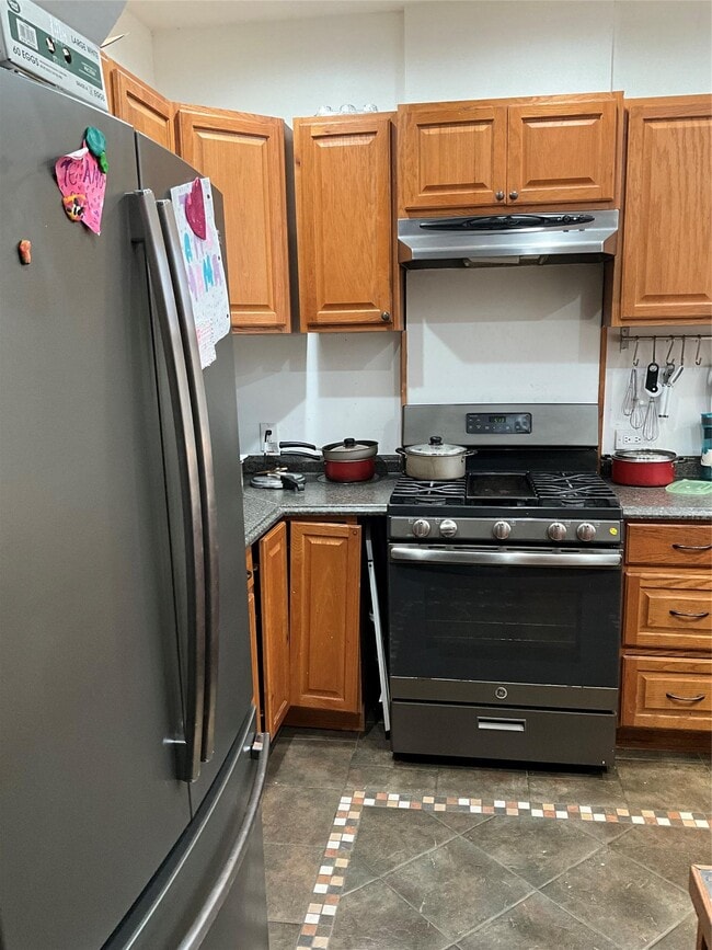 Photo - 265 Spring St