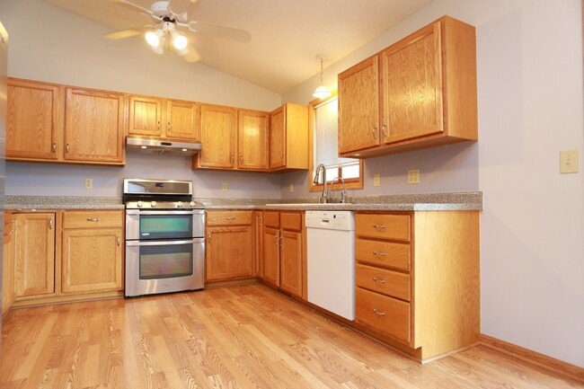 Photo - 4 BD Brooklyn Park Home for Rent