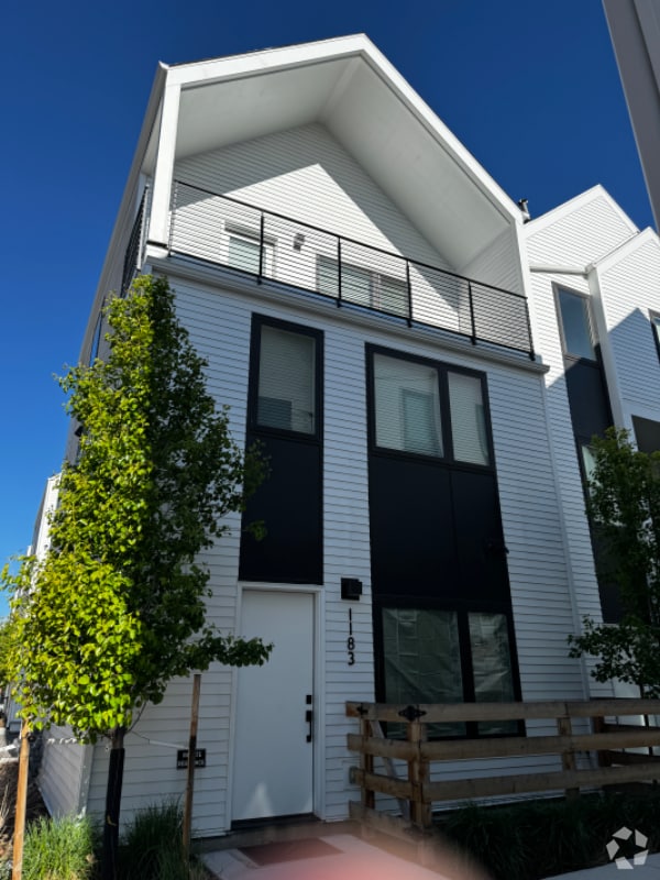 Building Photo - 1183 S Reed St Rental