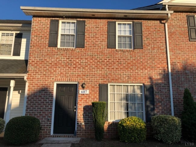 Building Photo - 607 Capstone Dr Rental