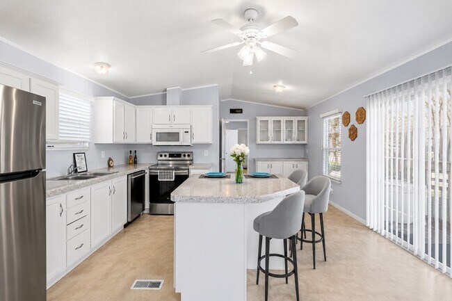 Photo - 12701 Paradise View Ct W