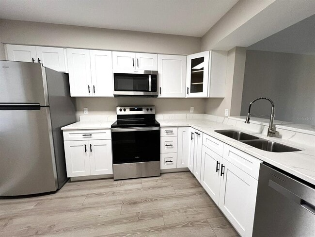 Photo - 5212 Lake Village Dr Unit 73