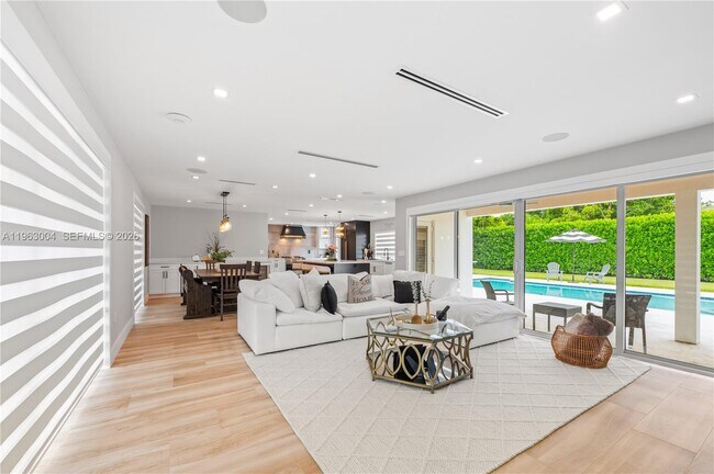 Photo - 8605 SW 162nd St