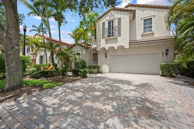 Photo - 877 Taft Ct