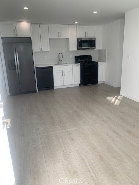 Photo - 11519 Balboa Blvd