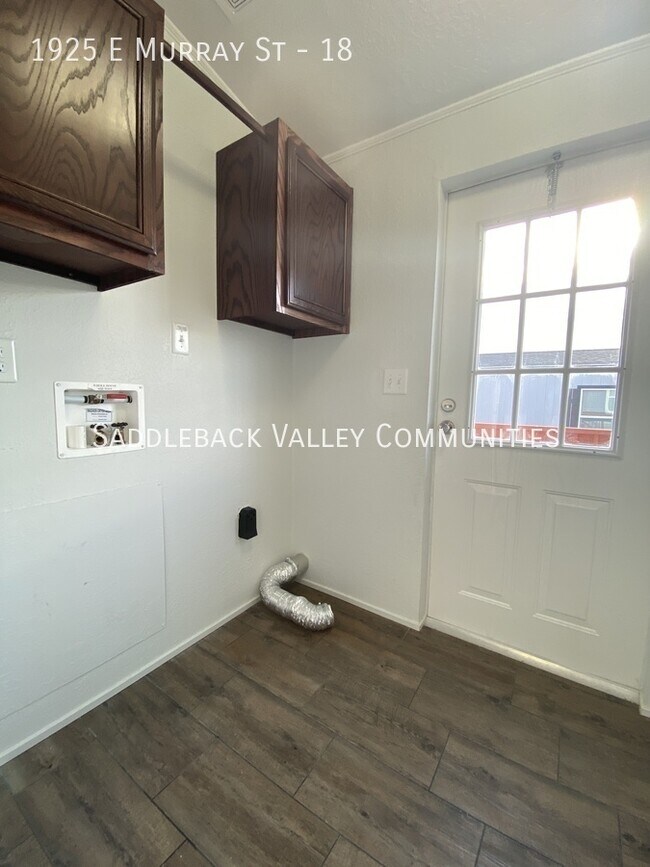 Photo - 1925 E Murray St