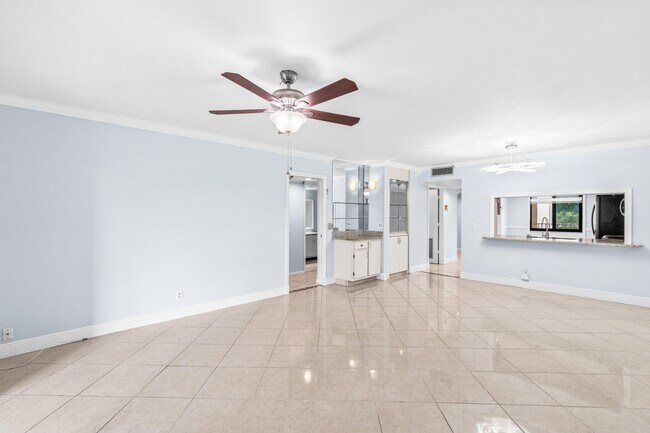 Photo - 14475 Strathmore Ln Unit 308