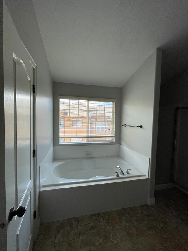 Photo - 14771 S Falkland Cove