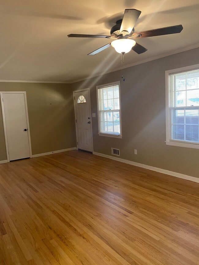 Photo - Beautiful home in Forest Heights | MAY BE AVAILABLE SOONER!