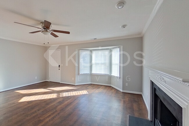 Photo - 862 Shalimar Dr