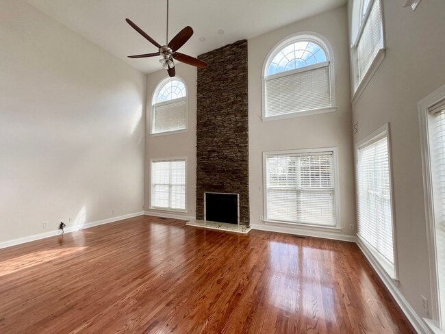 Photo - Four bedroom, 3.5 bath house in Elon!  Mus...
