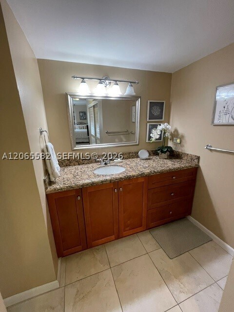 Photo - 5001 Collins Ave Unit 9E
