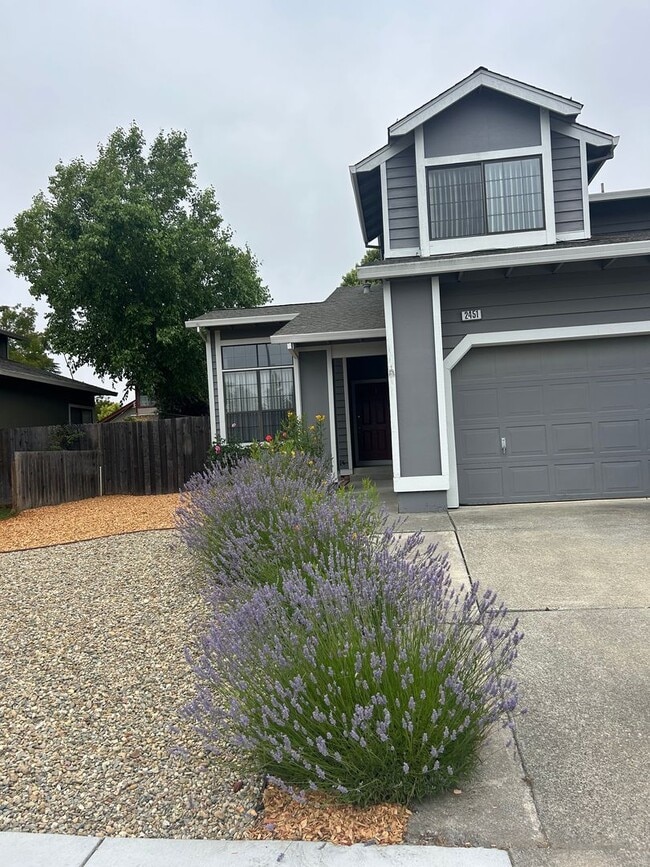 COMING SOON!! Gorgeous 4 bed 3 bath home l... - COMING SOON!! Gorgeous 4 bed 3 bath home l...