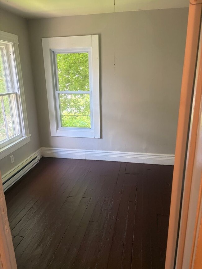 Photo - Newly renovated 4 bedroom duplex