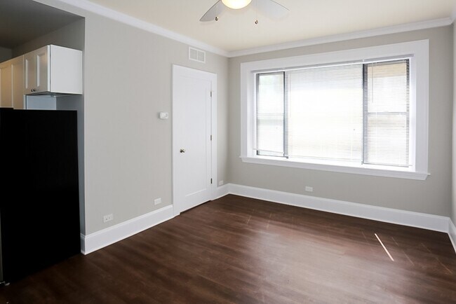 Photo - 817 W Lakeside Pl Unidad 806