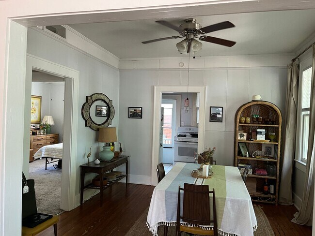 Photo - Cozy Two Bedroom Home In Park Circle