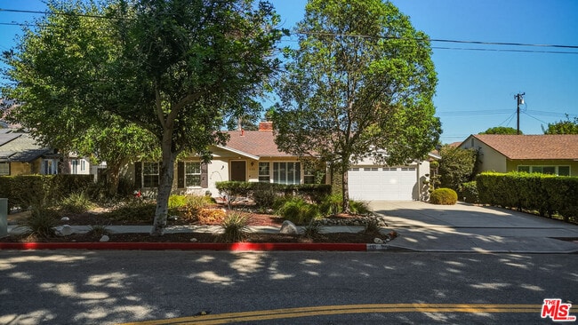 110 S Elwood Ave