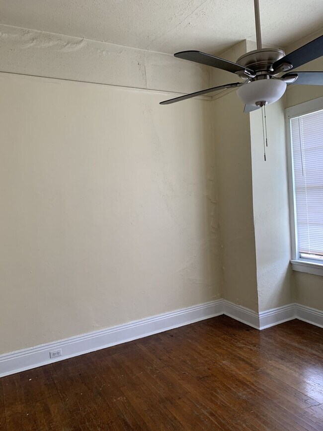 Photo - tdq2405 Unit 2405.5
