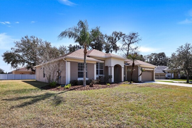 Photo - 4805 Lakes Edge Ln