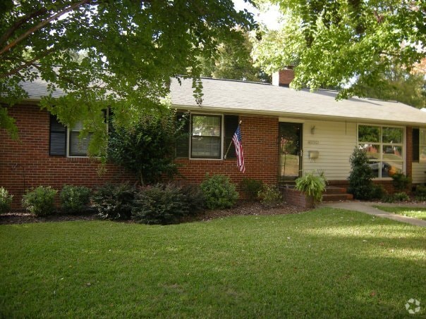 Building Photo - 4550 Bradbury Dr Rental